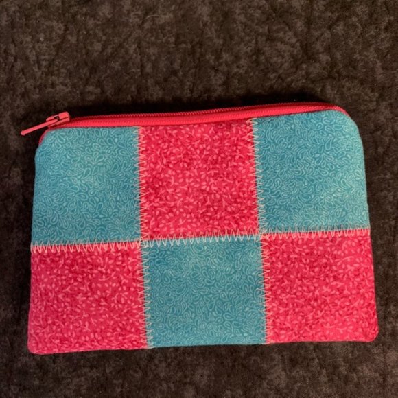 Quilted Wallet/Coin Pouch By Simply Quilted - Picture 2 of 9